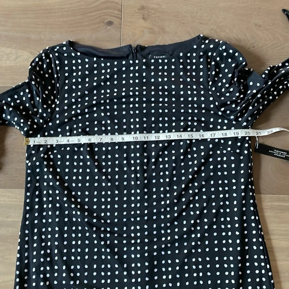 Tahari Black and White Polka Dot Dress Size 12 NWT - Picture 5 of 8